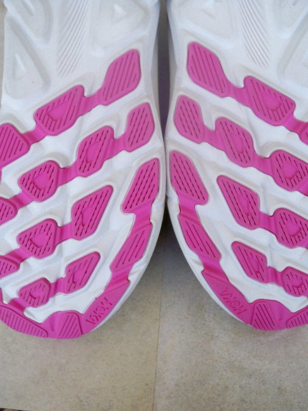 HOKA HOKAS WOMENS SIZE 8B LIKE NEW RAINBOW BLACK - Picture 8 of 13